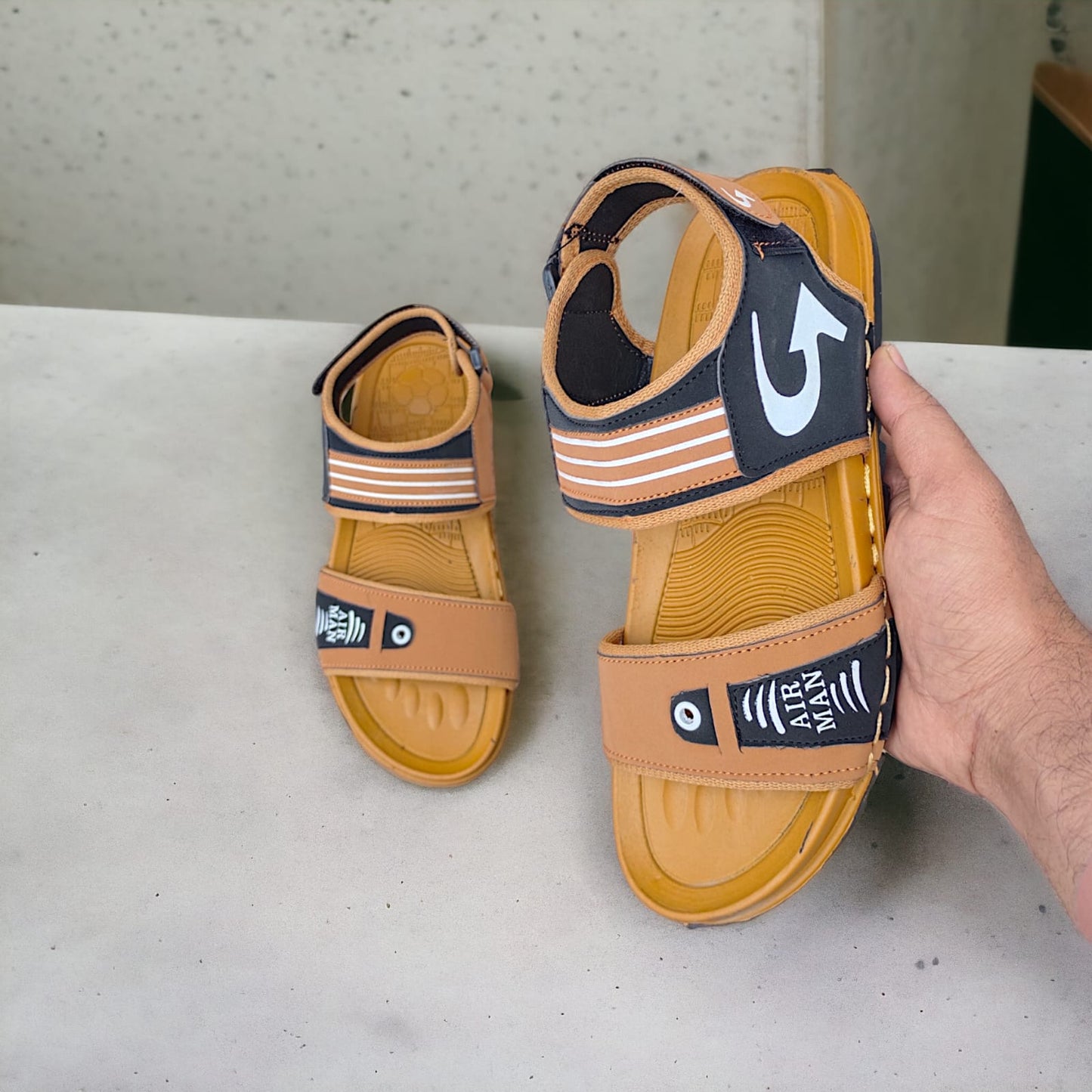 Men’s & Boys’ Stylish Summer Sandals – Trendy, Modern Design for All-Day Comfort